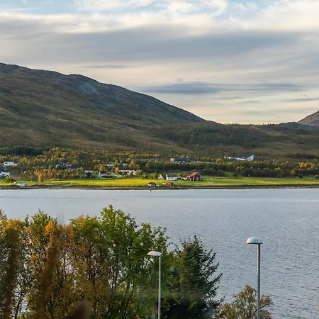 With A View Apartment *